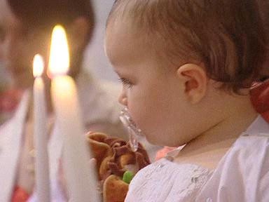 Vidéo Le baptême des petits enfants