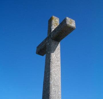 Croix sur la montagne des Trois Croix Bourgogne