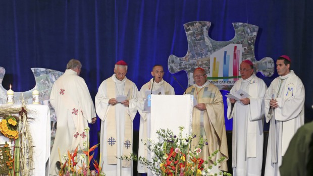 Messe avec Mgr Claude Dagens et Mgr Jean-Pierre Ricard